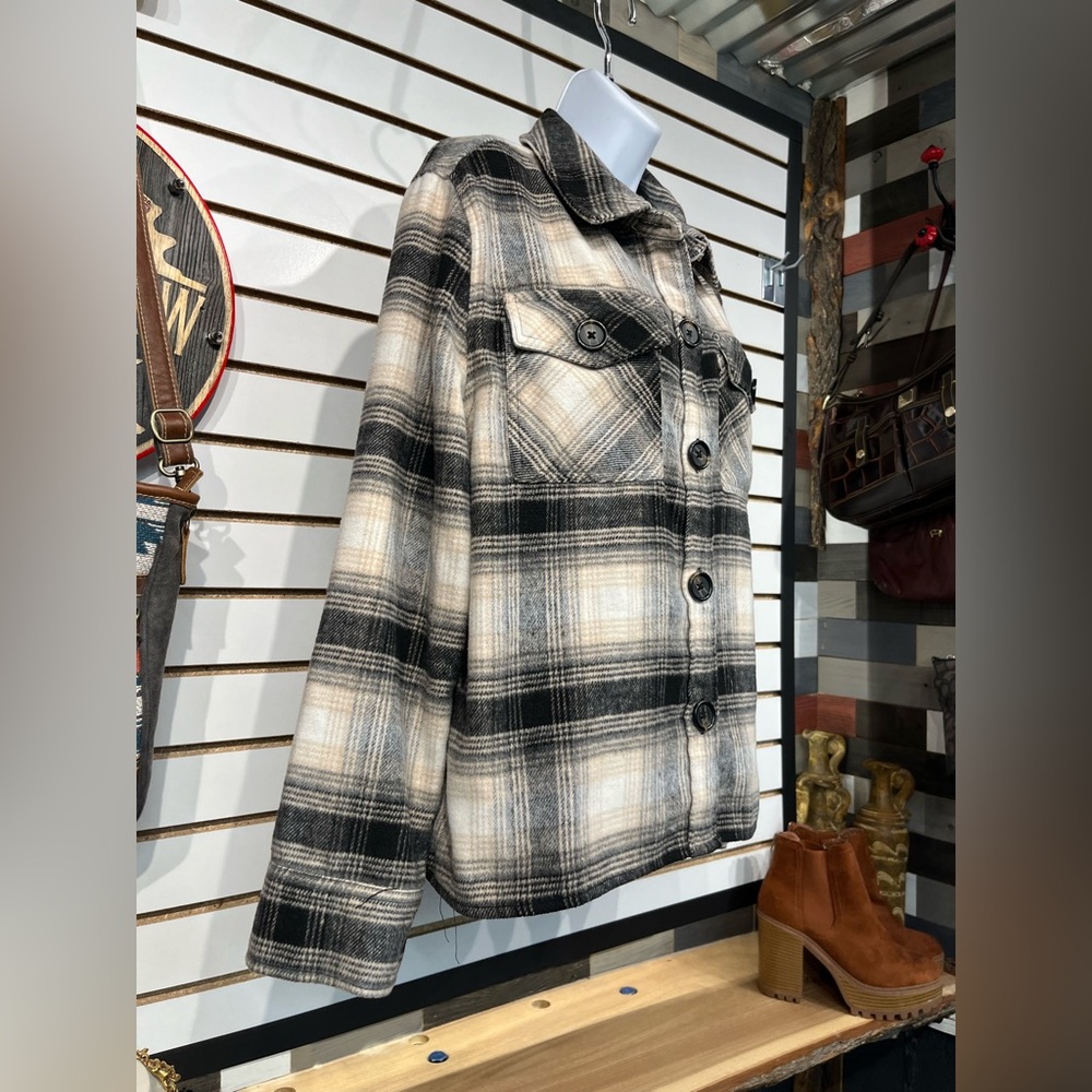 BBDakota plaid jacket size lg - Picture 3 of 8